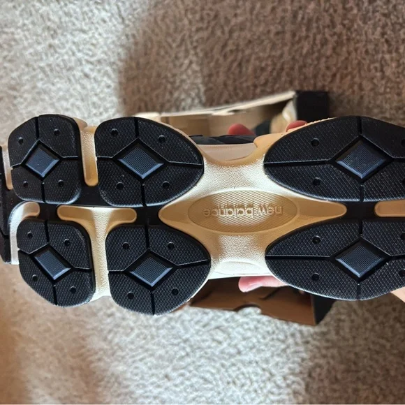 New Balance navy 9060 - Picture 5 of 6